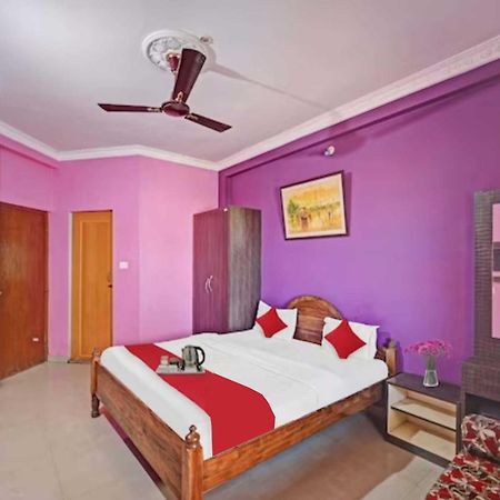 Goroomgo Varanasi Paradise Varanasi - Parking & Restaurant Available - Perfect Location And Comfortable Room Εξωτερικό φωτογραφία