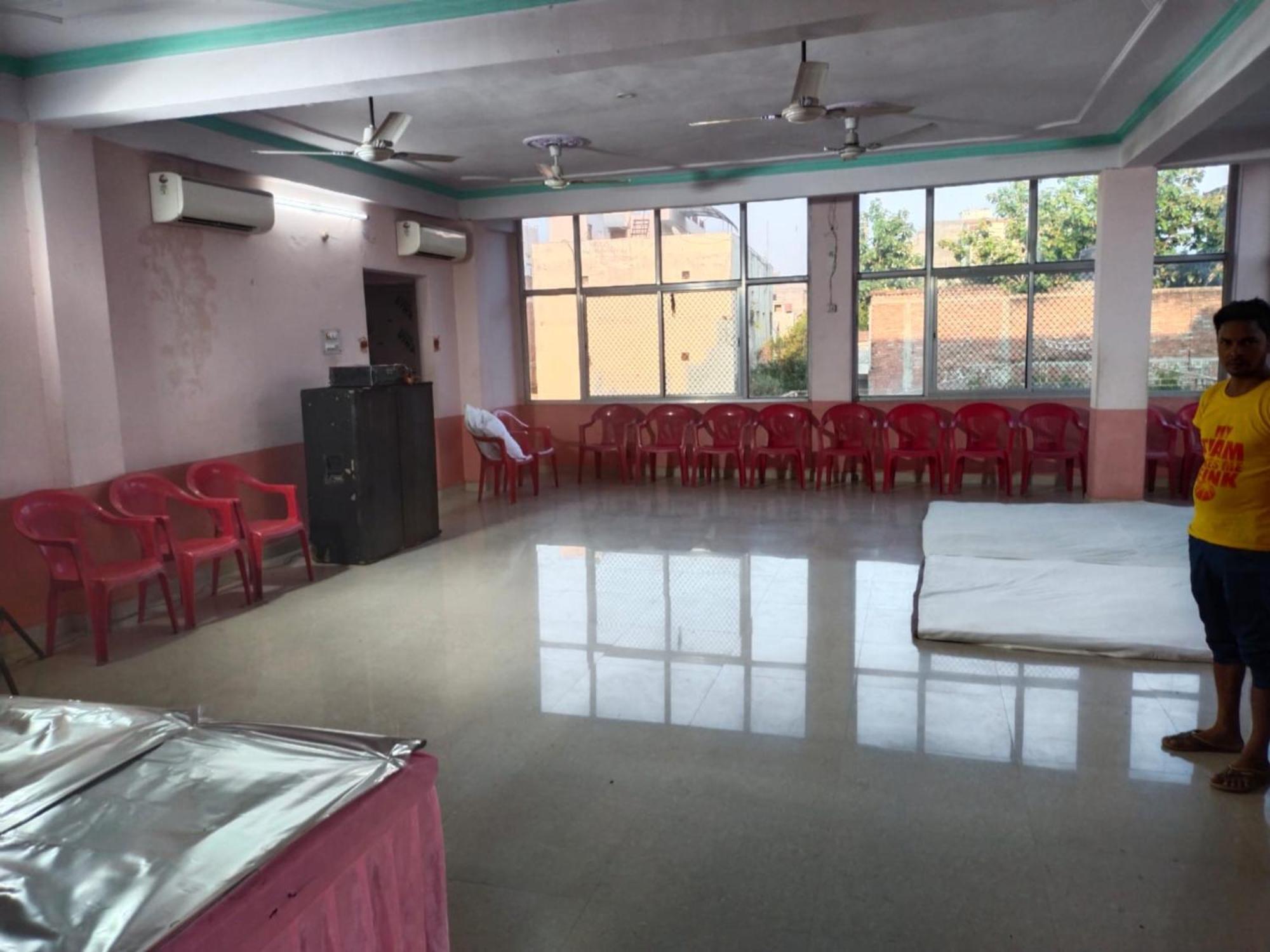 Goroomgo Varanasi Paradise Varanasi - Parking & Restaurant Available - Perfect Location And Comfortable Room Εξωτερικό φωτογραφία