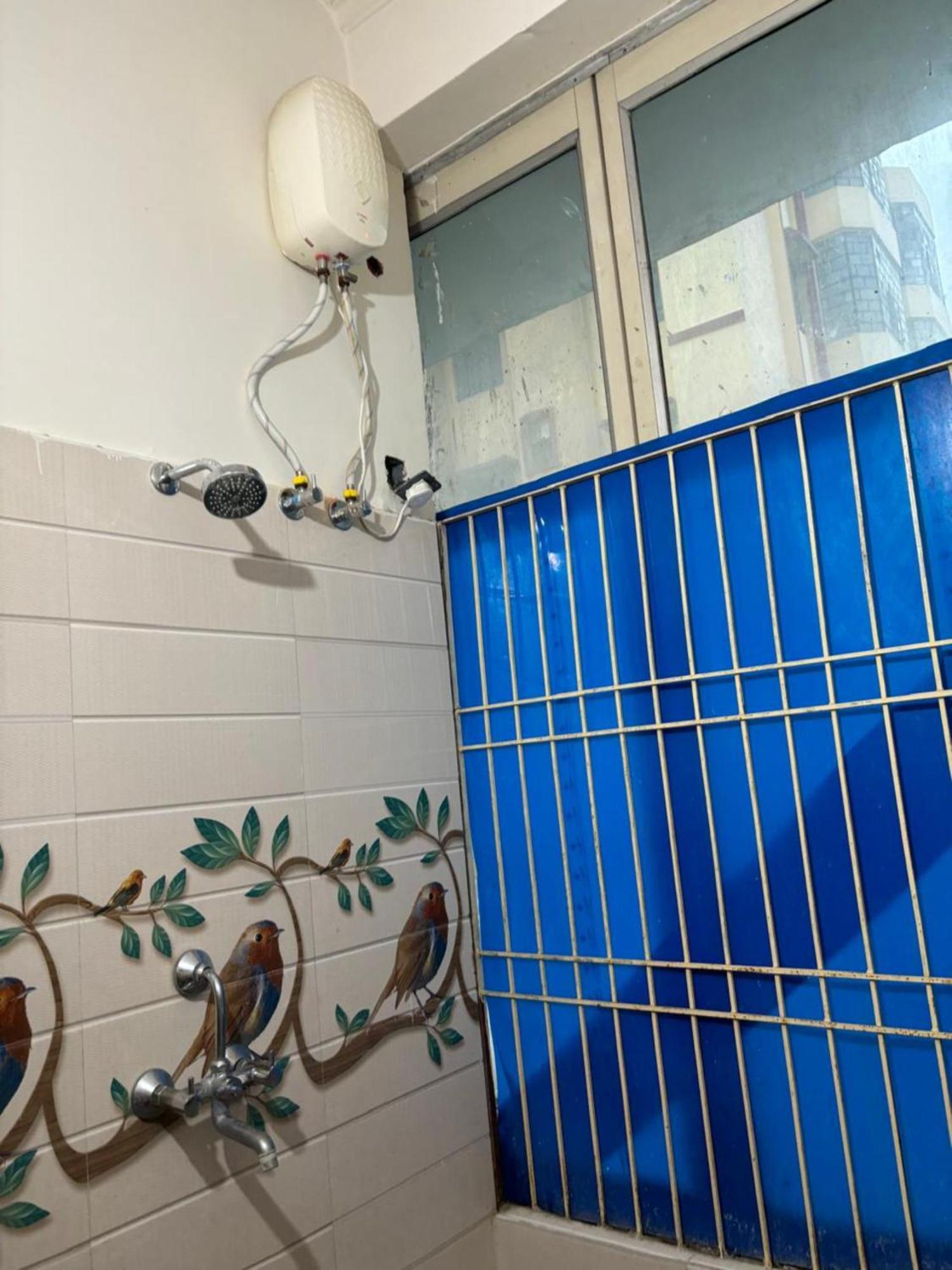 Goroomgo Varanasi Paradise Varanasi - Parking & Restaurant Available - Perfect Location And Comfortable Room Εξωτερικό φωτογραφία